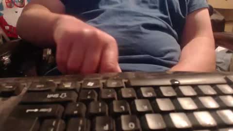 Snapshot of willowstick chatting on 05/22/26, 04:01 DrainMyBalls online show from 05/22/26, 04:01