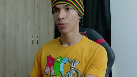 Snapshot of willy_veins chatting on 03/08/26, 12:09 willy_veins online show from 03/08/26, 12:09