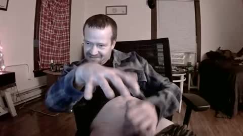 willydogg83 online show from 12/02/25, 01:00