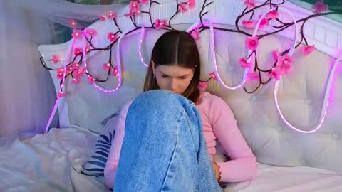 Vicki3 online show from 03/13/26, 07:15