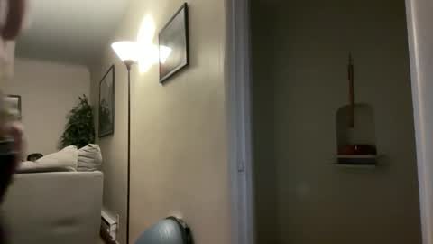 Snapshot of wilmnor chatting on 10/31/25, 01:17 wilmnor online show from 10/31/25, 01:17