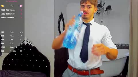 Snapshot of wilsonjules chatting on 10/22/25, 04:57 WilsonJules online show from 10/22/25, 04:57