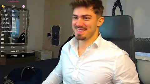 Snapshot of wilsonjules chatting on 10/30/25, 05:42 WilsonJules online show from 10/30/25, 05:42