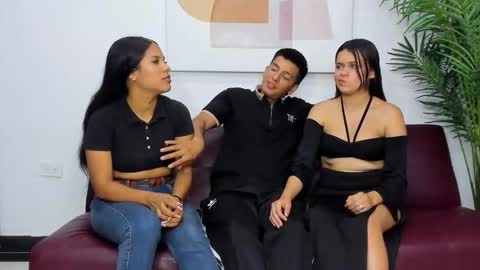 Snapshot of win_scr3am chatting on 09/20/25, 07:15 win_scr3am online show from 09/20/25, 07:15