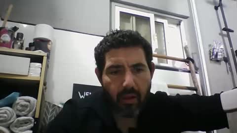Snapshot of windowpane5 chatting on 03/17/26, 11:19 windowpane online show from 03/17/26, 11:19