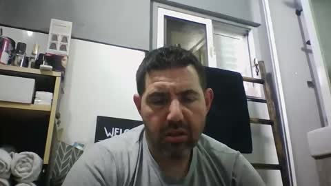 Snapshot of windowpane5 chatting on 03/27/26, 07:02 windowpane online show from 03/27/26, 07:02