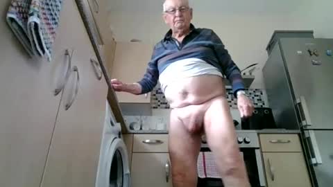 Snapshot of windy19391a chatting on 07/21/26, 10:28 windy19391a online show from 07/21/26, 10:28