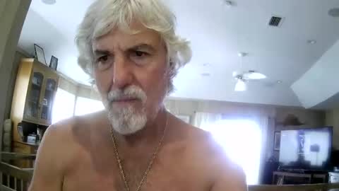 Gundja  Man online show from 05/17/26, 02:24