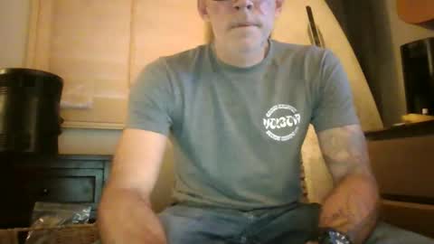 Snapshot of wingnutt765733 chatting on 12/23/25, 06:55 wingnutt765733 online show from 12/23/25, 06:55