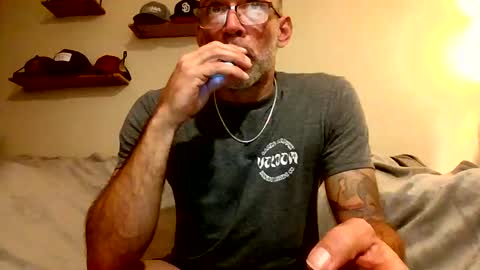 Snapshot of wingnutt765733 chatting on 02/16/26, 04:30 wingnutt765733 online show from 02/16/26, 04:30