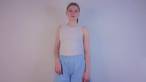 Adaline online show from 12/04/25, 01:26