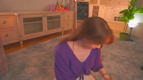 Snapshot of winnieriedesel chatting on 04/24/26, 03:31 Lillian online show from 04/24/26, 03:31