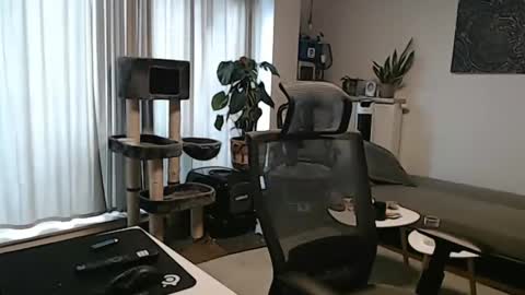 cream36 online show from 01/04/25, 01:53