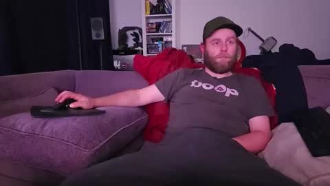 Snapshot of winter117 chatting on 11/21/25, 01:37 winter117 online show from 11/21/25, 01:37