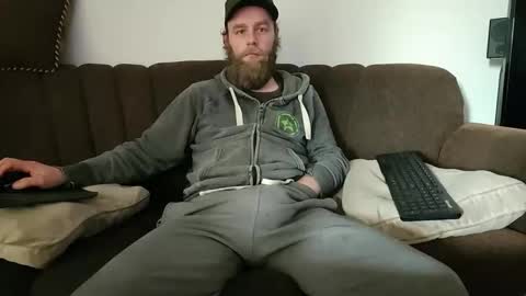 Snapshot of winter117 chatting on 04/11/26, 10:36 winter117 online show from 04/11/26, 10:36