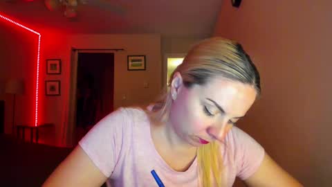 Winter Miracle online show from 09/19/25, 06:48