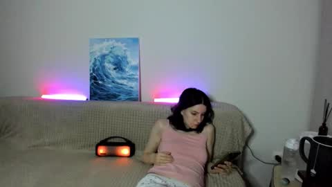 Vika online show from 12/01/25, 02:11