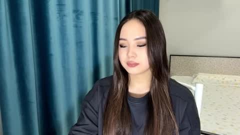 Amina online show from 02/11/26, 02:11