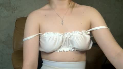 Snapshot of wira_witch chatting on 10/09/25, 12:03 wira_witch online show from 10/09/25, 12:03