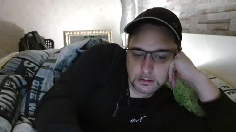 Snapshot of wirzwei8883 chatting on 01/01/25, 10:13 Dirty online show from 01/01/25, 10:13