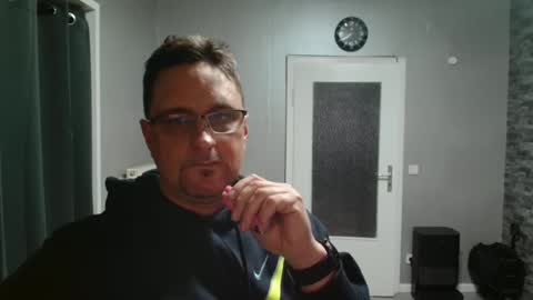 Snapshot of wirzwei8883 chatting on 04/11/26, 05:39 Dirty online show from 04/11/26, 05:39