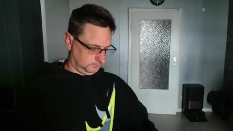 Snapshot of wirzwei8883 chatting on 04/16/26, 02:29 Dirty online show from 04/16/26, 02:29