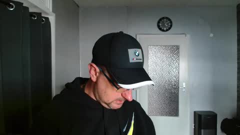 Snapshot of wirzwei8883 chatting on 04/20/26, 02:09 Dirty online show from 04/20/26, 02:09