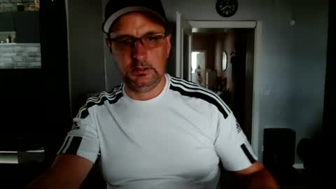 Snapshot of wirzwei8883 chatting on 07/14/26, 01:39 Dirty online show from 07/14/26, 01:39