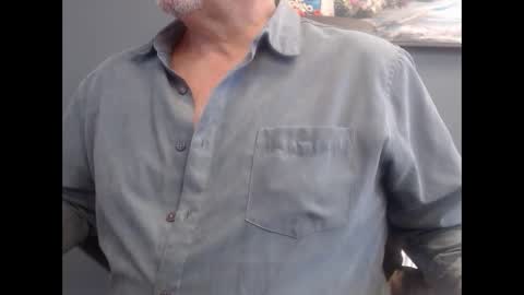 Snapshot of wisanonymousman chatting on 10/02/25, 10:17 Wisa Randy online show from 10/02/25, 10:17