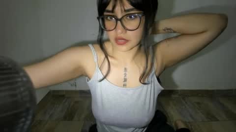 Snapshot of witch_3333 chatting on 08/03/26, 04:33 witch_3333 online show from 08/03/26, 04:33