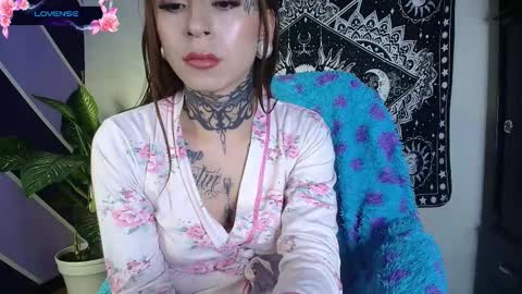 ig WitchDivinne online show from 02/16/26, 12:51