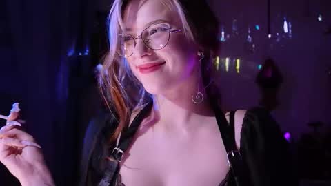 Snapshot of witch_fiona chatting on 03/23/26, 08:02 Goddess of two strapons - Mr. long Don Mr. Pinky online show from 03/23/26, 08:02