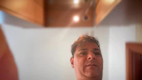 Witebull online show from 10/27/25, 08:18