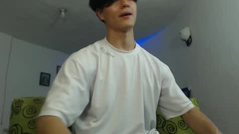 Ken online show from 02/11/25, 01:31