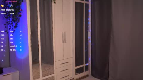 Hollis online show from 10/14/25, 07:47