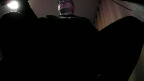 wixer1970 online show from 12/28/24, 05:03