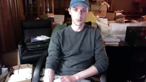 Snapshot of wizardsofwaverlypenis2 chatting on 04/18/26, 07:34 the mcrib online show from 04/18/26, 07:34