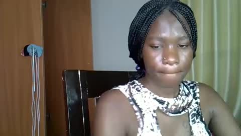 Snapshot of wizzia_khalifa chatting on 02/27/25, 04:41 girlie o online show from 02/27/25, 04:41