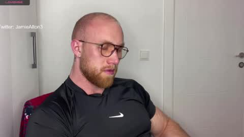 Snapshot of wlademarbergs chatting on 02/10/25, 09:25 Wlademar online show from 02/10/25, 09:25