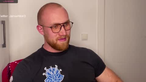 Snapshot of wlademarbergs chatting on 02/11/25, 05:18 Wlademar online show from 02/11/25, 05:18