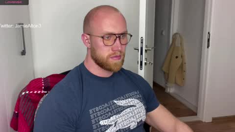 Snapshot of wlademarbergs chatting on 03/09/25, 01:25 Wlademar online show from 03/09/25, 01:25