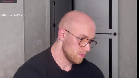 Snapshot of wlademarbergs chatting on 11/02/25, 11:40 Wlademar online show from 11/02/25, 11:40