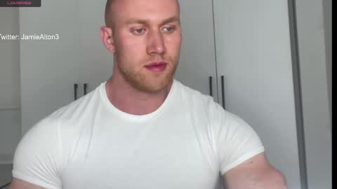 Snapshot of wlademarbergs chatting on 04/17/26, 04:26 Wlademar online show from 04/17/26, 04:26