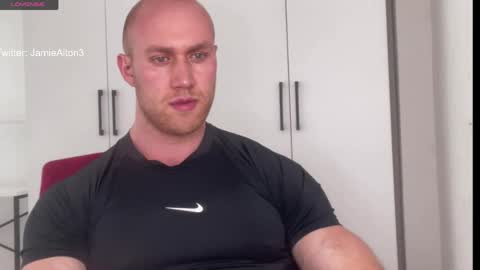 Snapshot of wlademarbergs chatting on 04/18/26, 07:34 Wlademar online show from 04/18/26, 07:34
