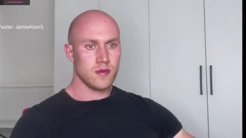 Snapshot of wlademarbergs chatting on 04/22/26, 06:42 Wlademar online show from 04/22/26, 06:42