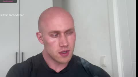 Snapshot of wlademarbergs chatting on 05/16/26, 06:43 Wlademar online show from 05/16/26, 06:43