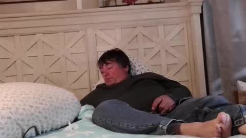 Snapshot of wldlife chatting on 11/12/25, 02:12 wldlife online show from 11/12/25, 02:12