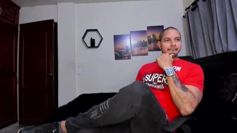 Snapshot of wncmodels chatting on 04/04/26, 05:27 Magnus Dark independent model online show from 04/04/26, 05:27