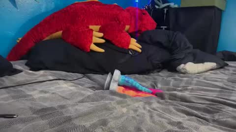 Snapshot of woahfuzz chatting on 02/19/26, 10:22 YourDaddys Son online show from 02/19/26, 10:22