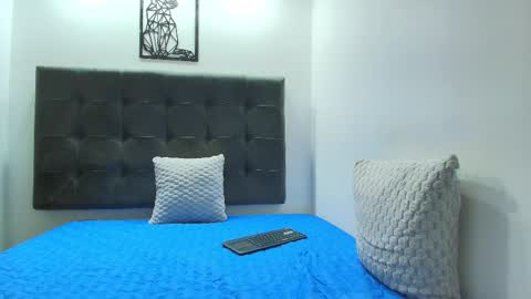  W O L F  online show from 01/28/25, 05:24